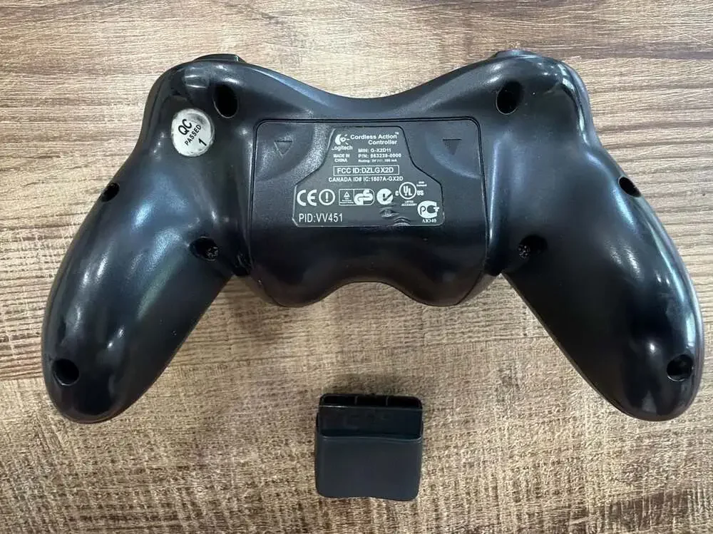Logitech PlayStation 2 Cordless Action Controller Model G-X2D11 with Dongle